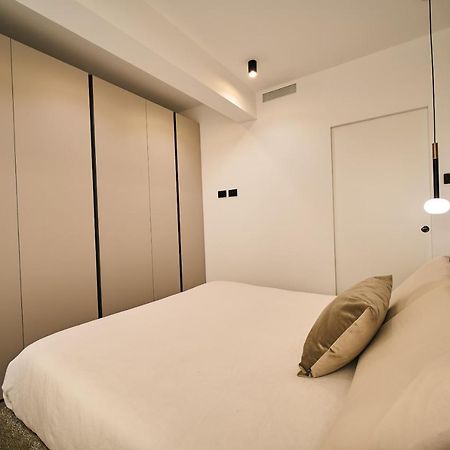 Luxury & Central Apartment Милан Экстерьер фото