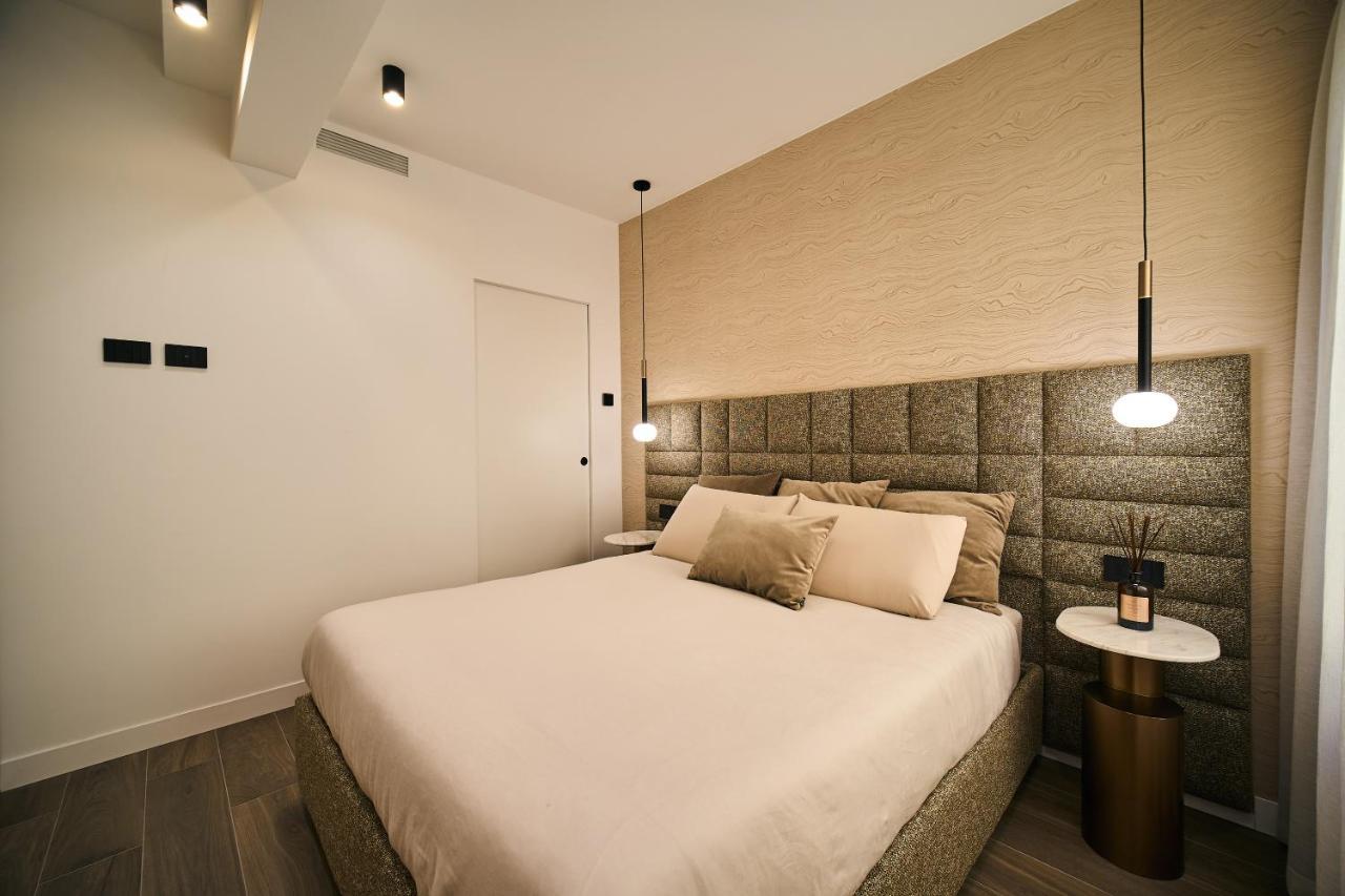 Luxury & Central Apartment Милан Экстерьер фото