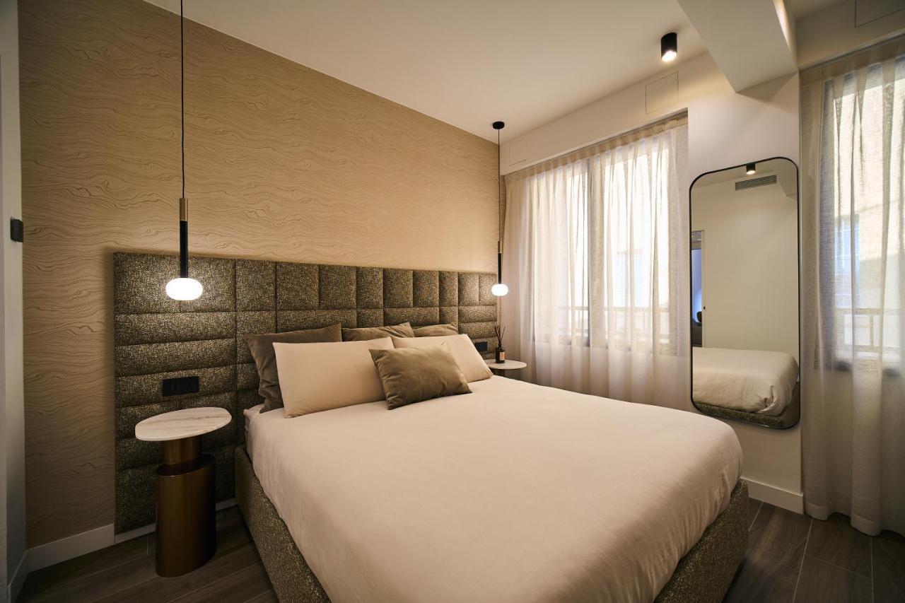 Luxury & Central Apartment Милан Экстерьер фото