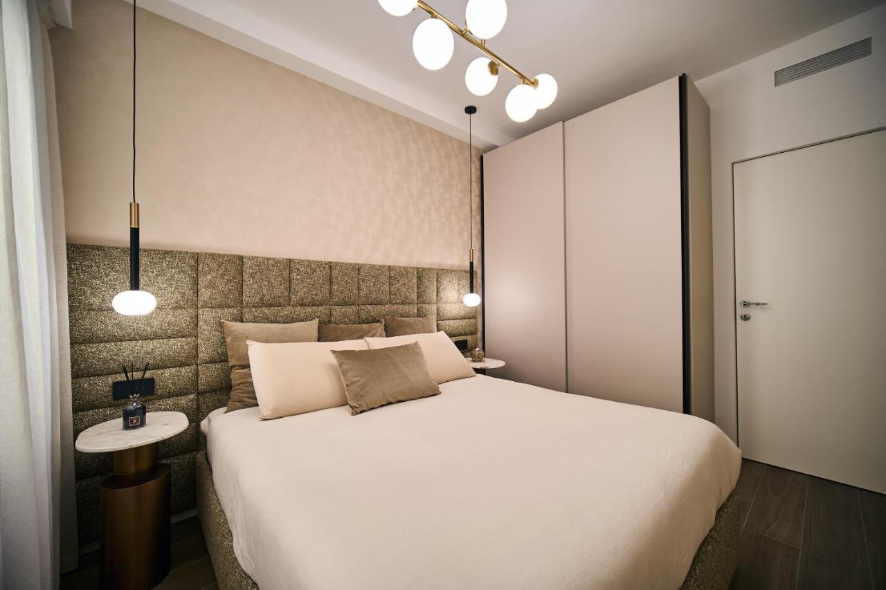 Luxury & Central Apartment Милан Экстерьер фото