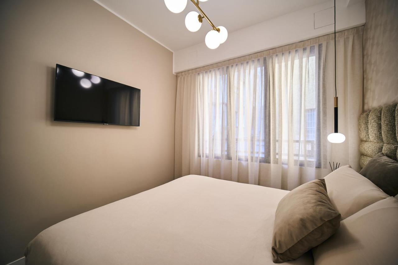 Luxury & Central Apartment Милан Экстерьер фото