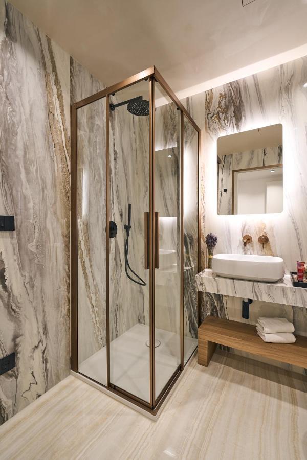 Luxury & Central Apartment Милан Экстерьер фото