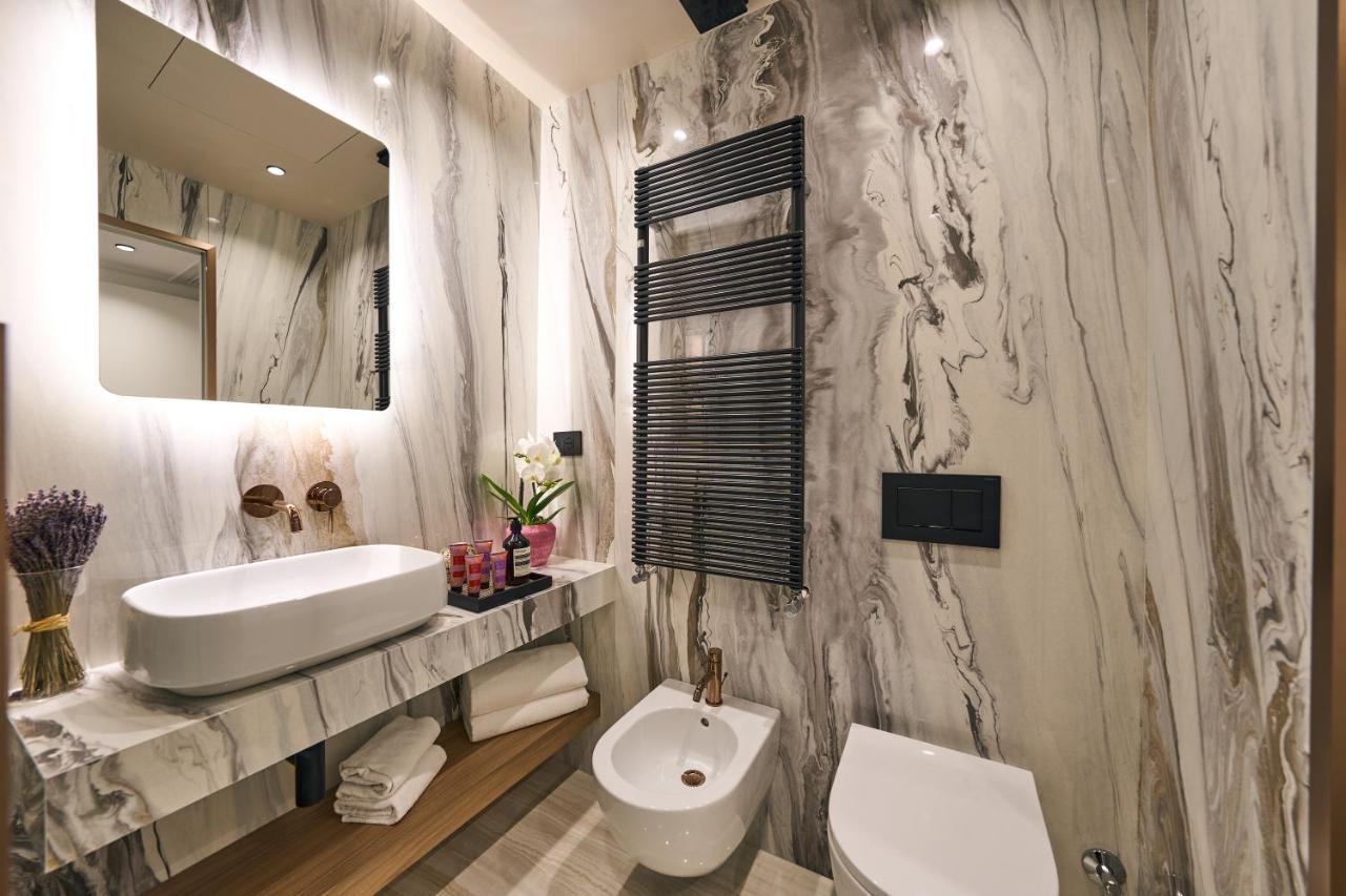 Luxury & Central Apartment Милан Экстерьер фото